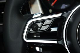 2016款保时捷Macan