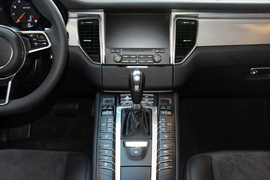 2016款保时捷Macan