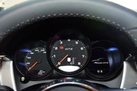 2016款保时捷Macan