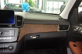 2016款奔驰GLS400