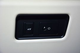 2016款路虎揽胜3.0