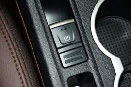 2016款海马V70