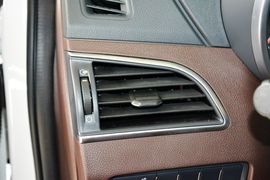 2016款海马V70