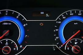 2016款海马V70