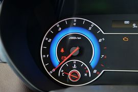 2016款海马V70