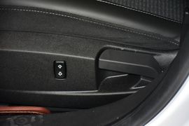 2015款别克君威1.6T领先技术型
