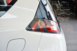 2016款荣威E50