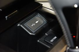 2015款雷克萨斯GX400豪华版