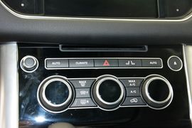 2016款路虎揽胜运动版2.0