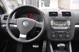 2010款大众速腾1.8TSI冠军版