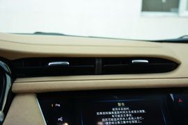 2016款凯迪拉克XT5