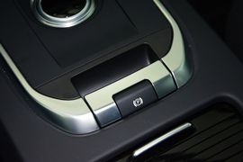 2016款路虎发现神行2.0T