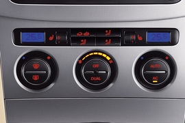 2011款一汽大众迈腾