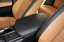 2016款雷克萨斯NX200