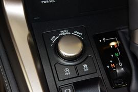 2016款雷克萨斯NX200