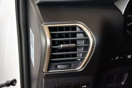 2016款雷克萨斯NX200