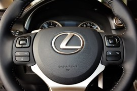 2016款雷克萨斯NX200