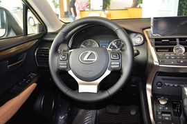 2016款雷克萨斯NX200