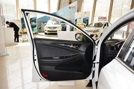 2015款长安逸动XT