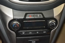 2015款长安逸动XT