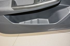 2015款大众朗行1.6L自动风尚型