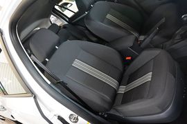 2015款大众朗行1.6L自动风尚型