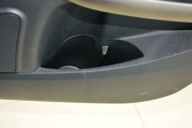 2016款奔腾X80