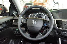 2016款本田雅阁2.0L
