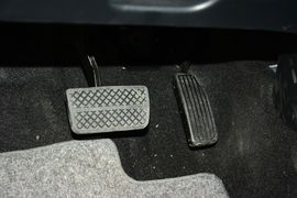 2016款本田凌派1.8L