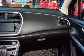 2015款铃木锋驭1.6L