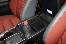 2016款雷克萨斯NX200