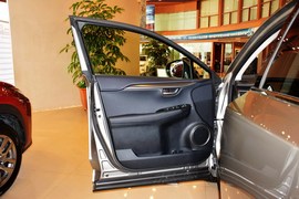 2016款雷克萨斯NX200