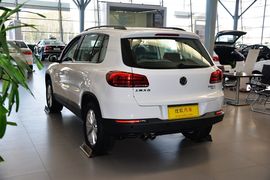 2016款大众途观300TSI自动两驱舒适版