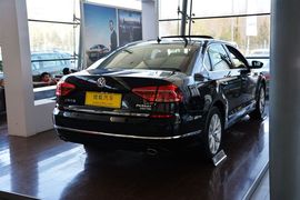 2016款大众帕萨特330TSI御尊版