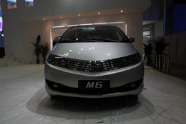 比亚迪M6车展实拍
