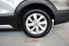 2013款日产骊威劲锐版1.6XL手动舒适型