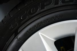 2013款日产骊威劲锐版1.6XL手动舒适型