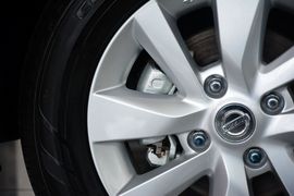 2013款日产骊威劲锐版1.6XL手动舒适型