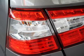 2013款日产骊威劲锐版1.6XL手动舒适型