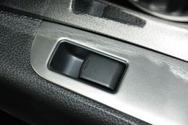 2013款日产骊威劲锐版1.6XL手动舒适型