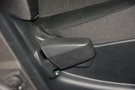 2013款日产骊威劲锐版1.6XL手动舒适型