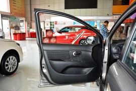 2013款日产骊威劲锐版1.6XL手动舒适型