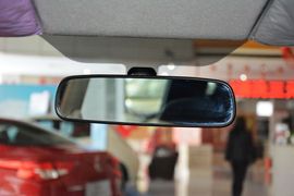 2013款日产骊威劲锐版1.6XL手动舒适型