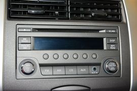 2013款日产骊威劲锐版1.6XL手动舒适型