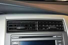 2013款日产骊威劲锐版1.6XL手动舒适型