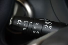 2013款日产骊威劲锐版1.6XL手动舒适型