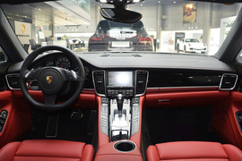 2016款保时捷Panamera