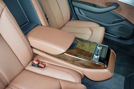 2016款奥迪A8L
