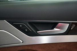 2016款奥迪A8L