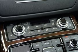 2016款奥迪A8L